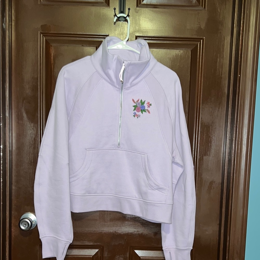 Lululemon Scuba size M/L